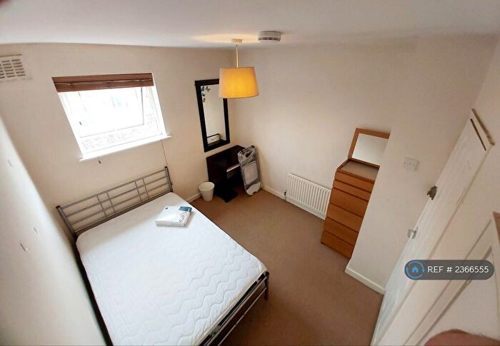 5 Bedroom Terraced House To Rent In College Road, Fishponds, Bristol, BS16