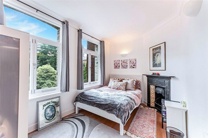 1 Bedroom Flat To Rent In Kingsway Mansions, A Red Lion Square, WC1R