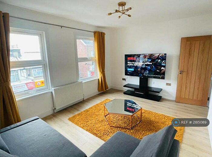 3 Bedroom Flat To Rent In Plashet Grove, London, E6