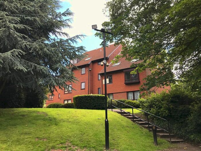 1 Bedroom Flat To Rent In Moncrieffe Close, Dudley, DY2