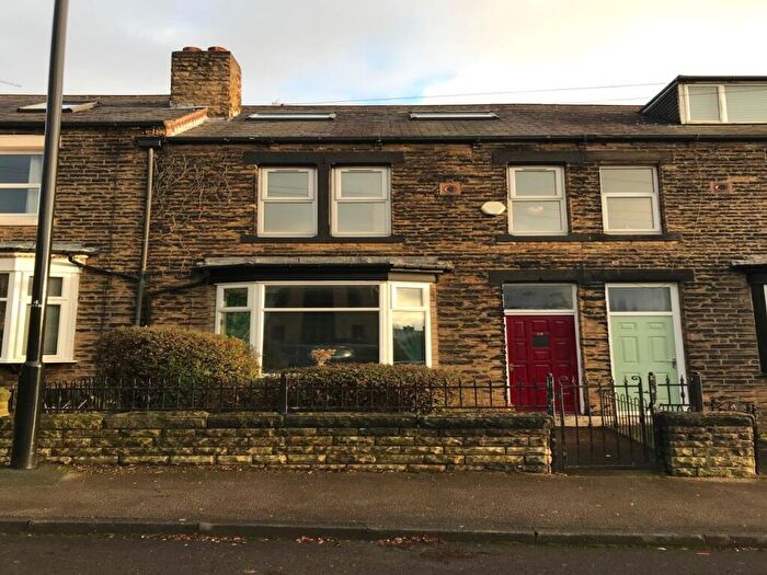 5 Bedroom House To Rent In Sunnybank Avenue, Horsforth, Leeds, LS18