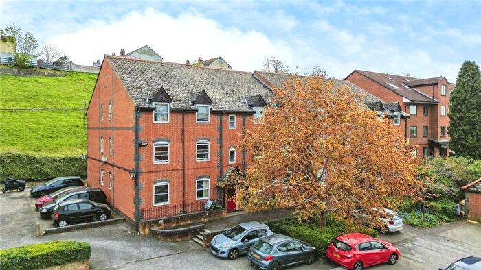 1 Bedroom Apartment For Sale In Dale Road, Reading, Berkshire, RG2