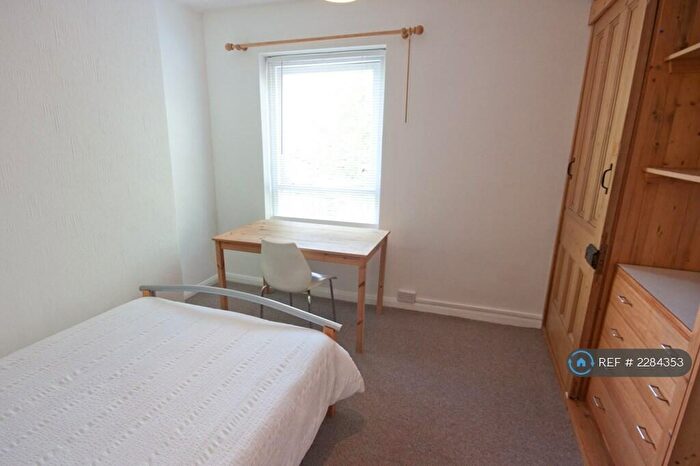 4 Bedroom Terraced House To Rent In Nth Sherwood St, Nottingham, NG1