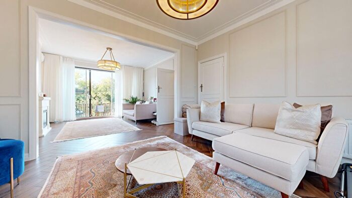 4 Bedroom Semi-Detached House To Rent In Talbot Crescent, London, NW4