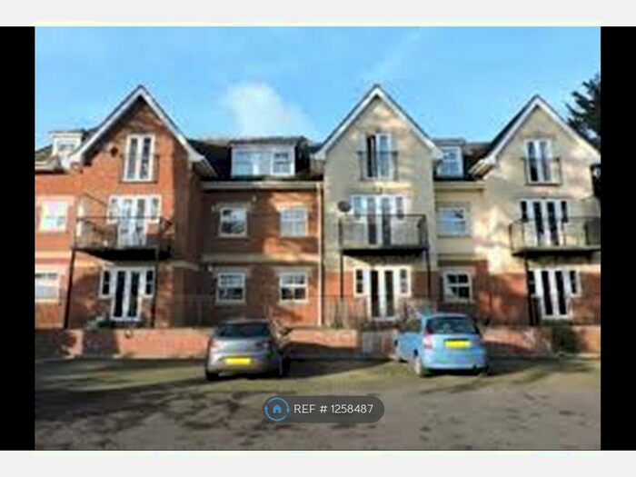 2 Bedroom Flat To Rent In The Avenue, Fareham PO14