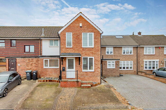 3 Bedroom End Of Terrace House For Sale In Strand Close, Meopham, DA13