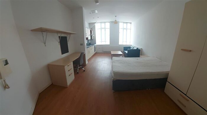 Studio To Rent In Portland House, SA1