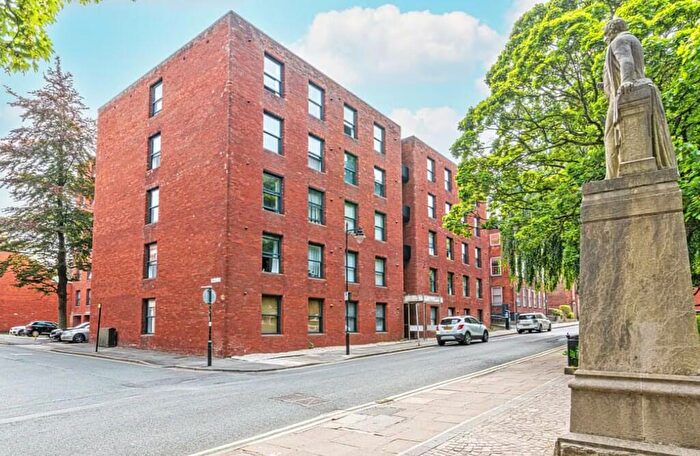 2 Bedroom Apartment To Rent In Cross Street, Preston, PR1