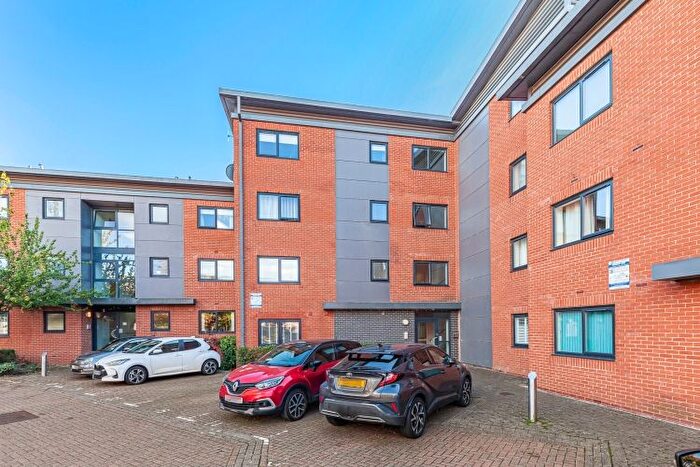 1 Bedroom Flat To Rent In Marshall Road, Banbury, OX16