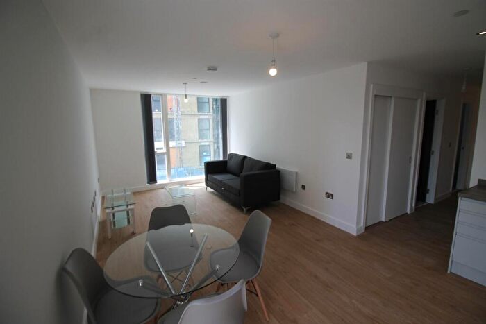 2 Bedroom Apartment To Rent In Dyche Street, Manchester, M4