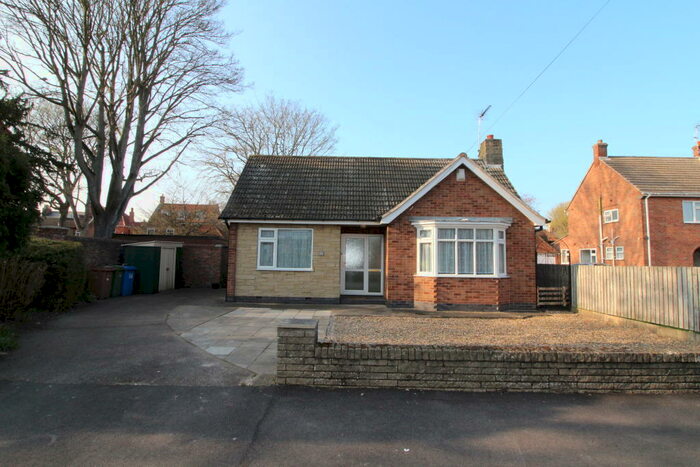 2 Bedroom Detached Bungalow To Rent In Beverley, HU17