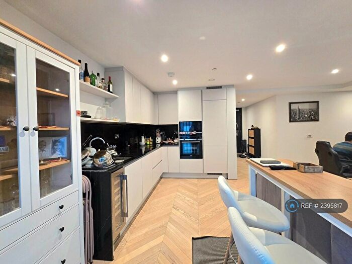 2 Bedroom Flat To Rent In Hennessey Apartments, London, SE18