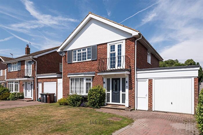 4 Bedroom Detached House For Sale In Stacey Road, Tonbridge, TN10