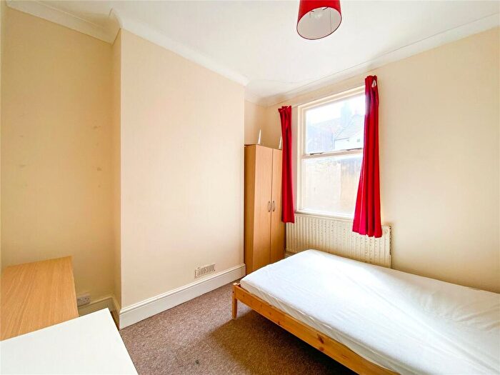 1 Bedroom Terraced House To Rent In Viaduct Road, Brighton, East Sussex, BN1