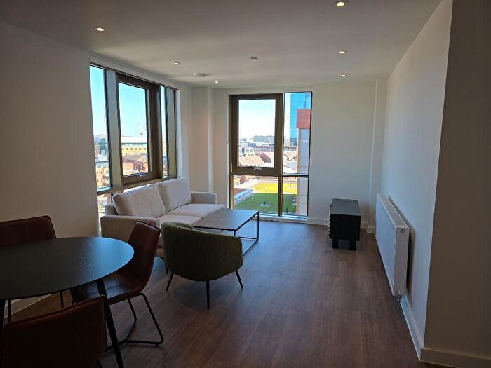 2 Bedroom Apartment To Rent In Weldale Street, Reading, Berkshire, RG1