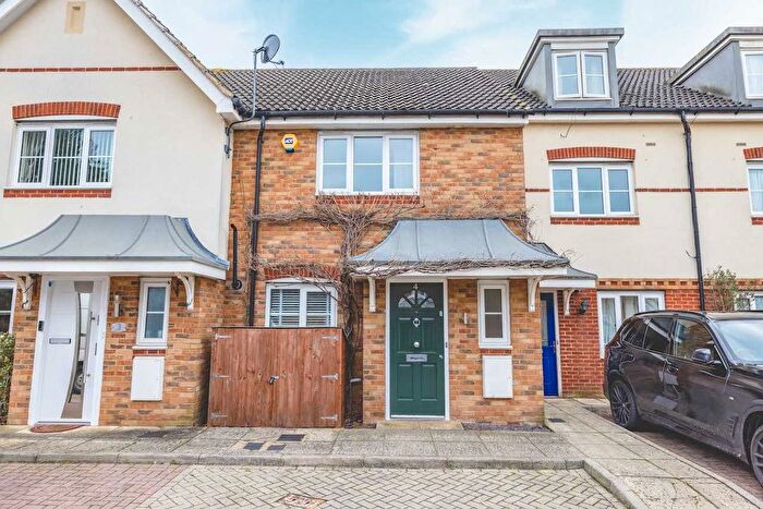 3 Bedroom Terraced House For Sale In Appleby Close, Uxbridge, UB8
