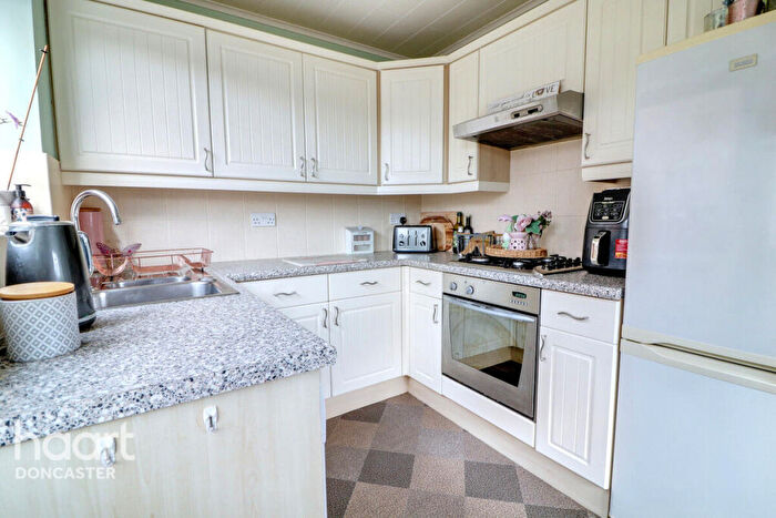 2 Bedroom Bungalow For Sale In Coniston Road, Askern, Doncaster, DN6