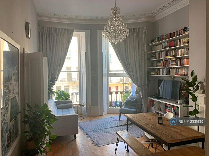2 Bedroom Flat To Rent In Brunswick Place, Hove, BN3