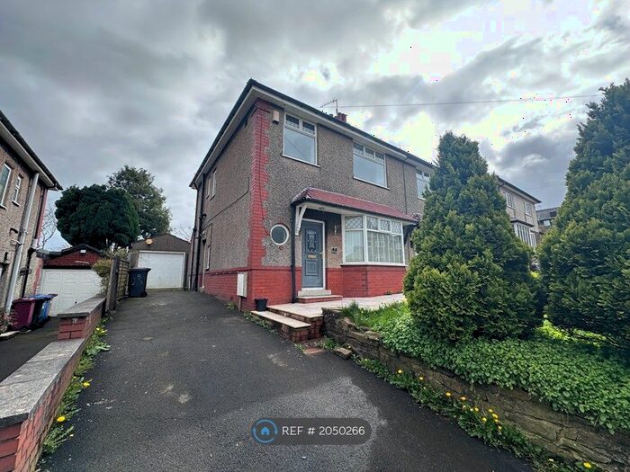3 Bedroom Semi-Detached House To Rent In Gib Lane, Blackburn, BB2