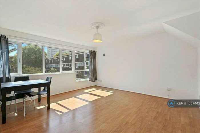 2 Bedroom Flat To Rent In Enard House, London, E3