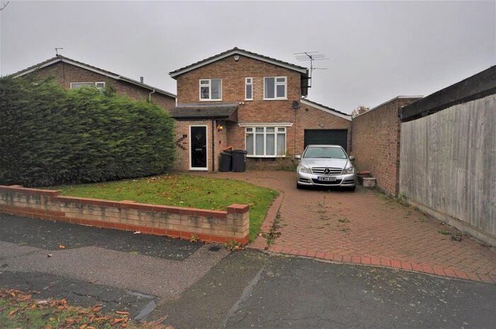 4 Bedroom Detached House To Rent In Prinknash Road, Bedford, MK41
