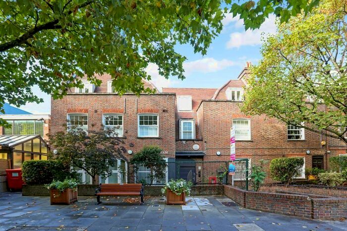 1 Bedroom Flat To Rent In High Road London, N20