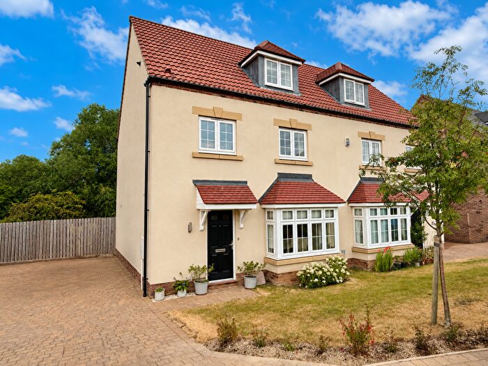 4 Bedroom Semi Detached House For Sale In Wetherby ~ Ezart Avenue, LS22