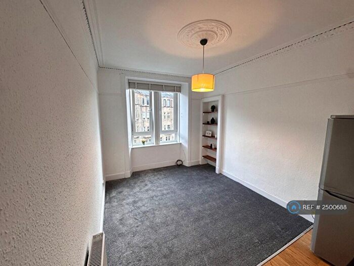 1 Bedroom Flat To Rent In Cumbernauld Road, Glasgow, G31