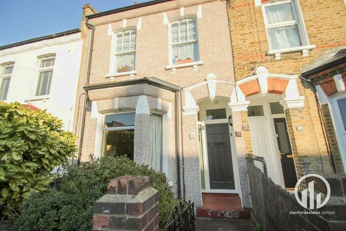 2 Bedroom Flat To Rent In Como Road, Forest Hill, London, SE23