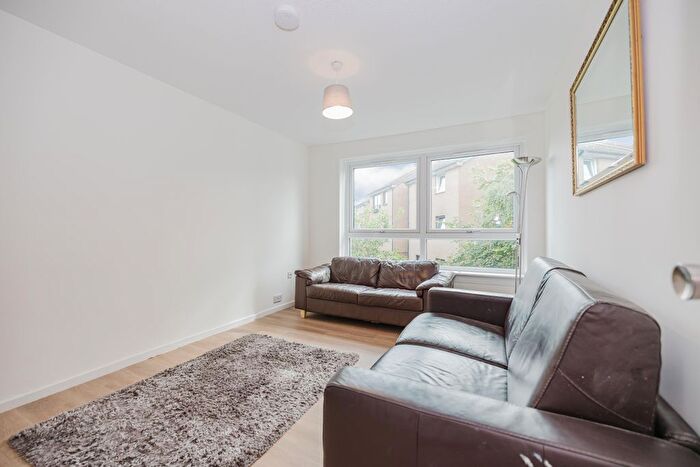1 Bedroom Flat To Rent In North Fort Street, Edinburgh, EH6