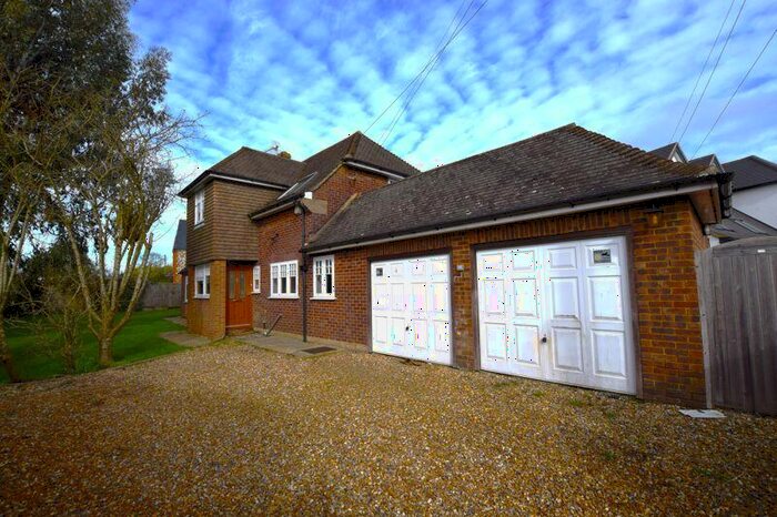 4 Bedroom Detached House To Rent In Goodacres Lane, Princes Risborough, HP27