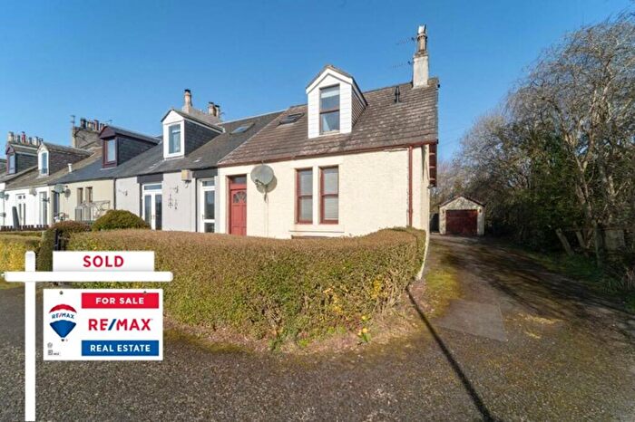 3 Bedroom Cottage For Sale In South Village, Pumpherston, EH53