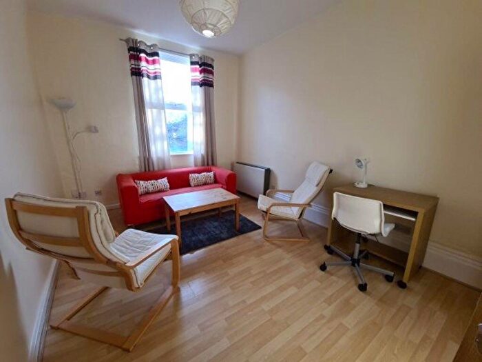 1 Bedroom Flat To Rent In Moorland Road, Leeds, LS3