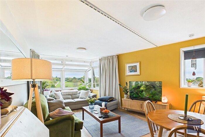 1 Bedroom Flat For Sale In Railton Road, London, SE24