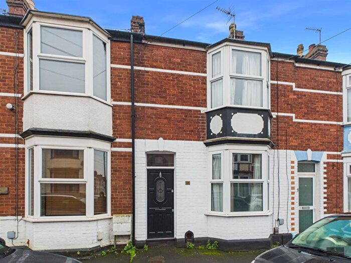 2 Bedroom Terraced House For Sale In Mansfield Road, Exeter, EX4