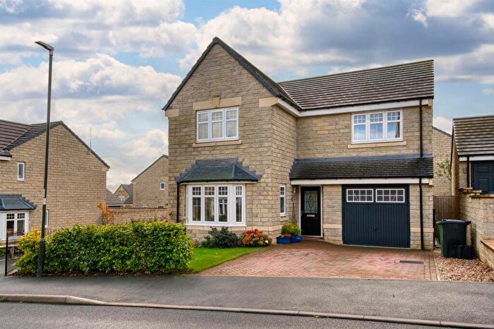 4 Bedroom Detached House For Sale In Sherwood Drive, Crich, DE4
