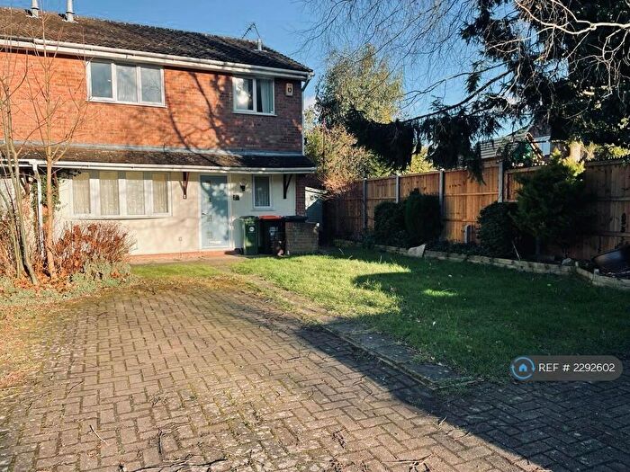 2 Bedroom End Of Terrace House To Rent In Longbrooke, Houghton Regis, Dunstable, LU5