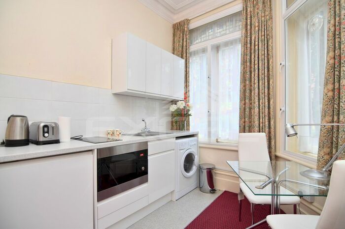 Studio To Rent In Strathray Gardens, Belsize Park, NW3