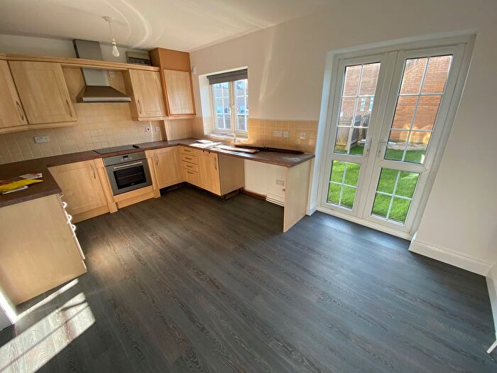 3 Bedroom Semi-Detached House To Rent In Blue Ridge Gardens, March, PE15