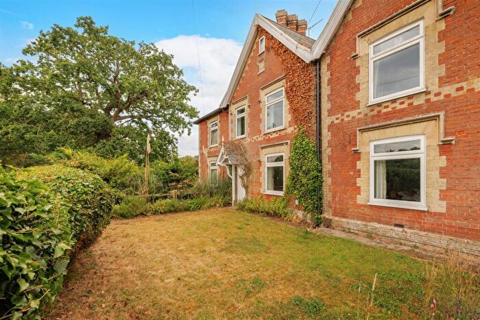 3 Bedroom Terraced House For Sale In The Hill, Wangford, NR34