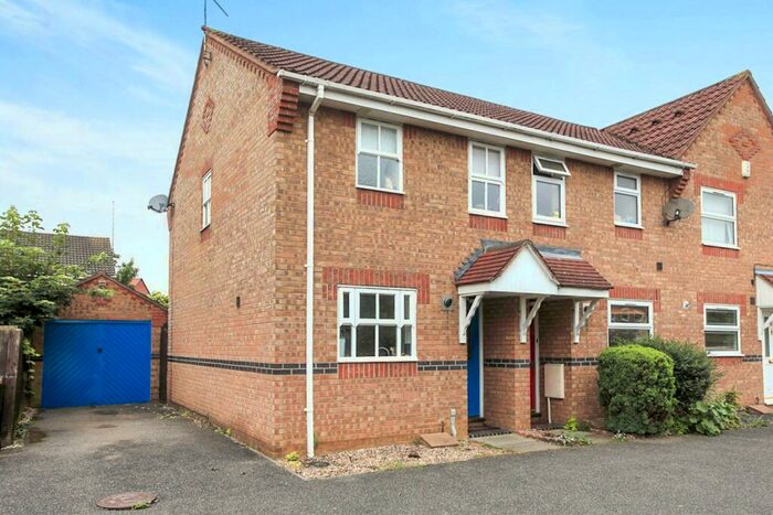 2 Bedroom House To Rent In Honeysuckle Court, Peterborough, PE2