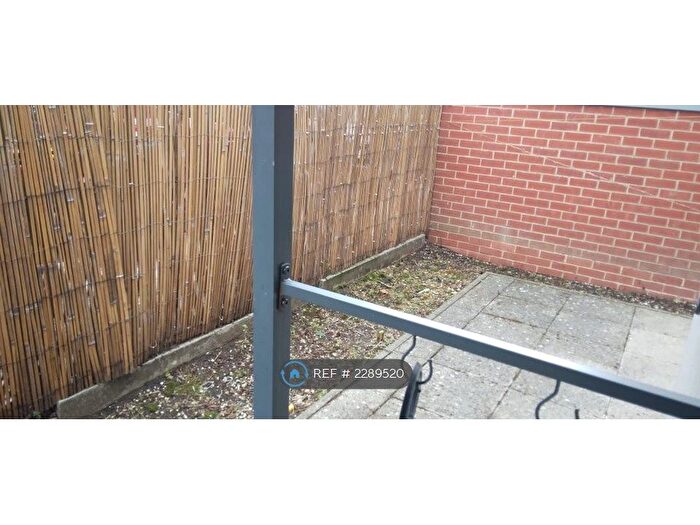 1 Bedroom Flat To Rent In Drinkwater Road, Harrow, HA2