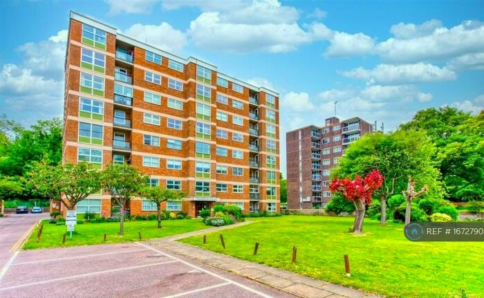 2 Bedroom Flat To Rent In London Road, Patcham, Brighton, BN1