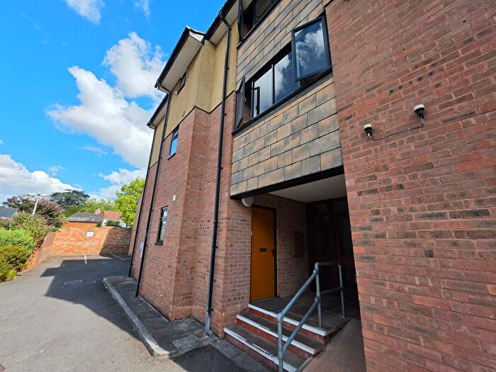 1 Bedroom Flat To Rent In Park Street, Taunton, TA1