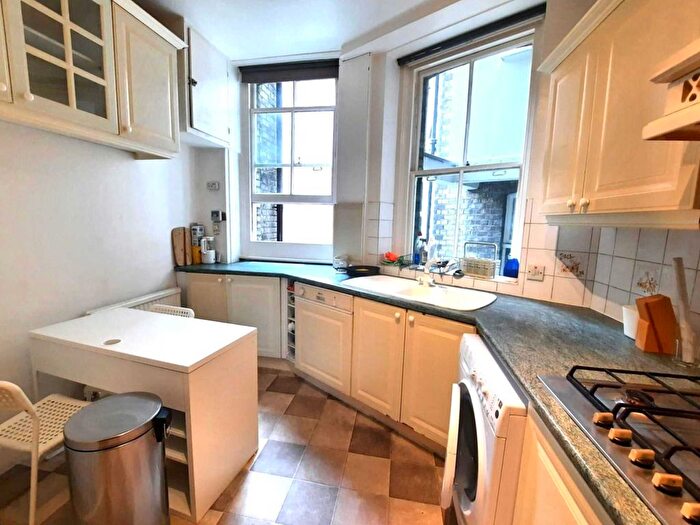 3 Bedroom Flat To Rent In Glentworth Street, London, NW1