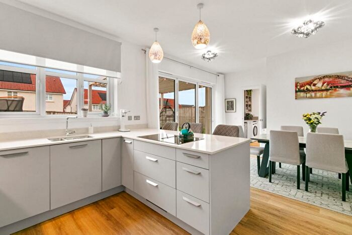 5 Bedroom Detached House For Sale In Dervaig Wynd, Newton Mearns, G77