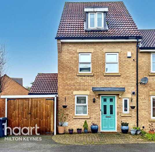 4 Bedroom Semi-Detached House For Sale In Olivier Row, Milton Keynes, MK4