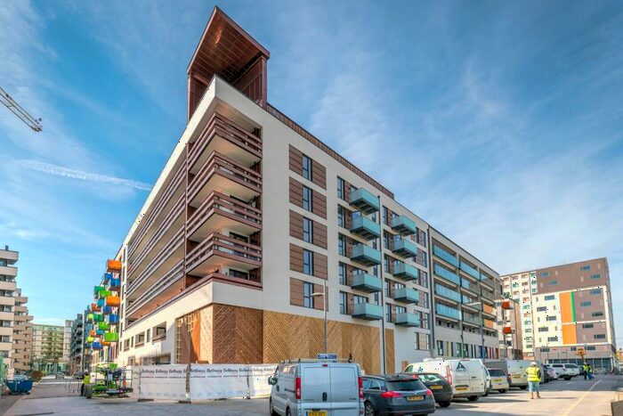 2 Bedroom Apartment To Rent In Eagle Heights, Waterside Way, London, N17