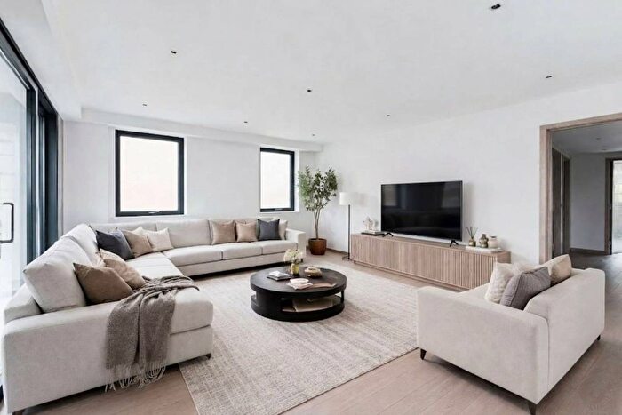 3 Bedroom Flat For Sale In The Ram Quarter, Wandsworth, SW18