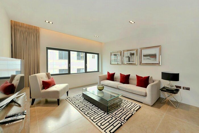 1 Bedroom Flat To Rent In Babmaes Street, St James, SW1Y